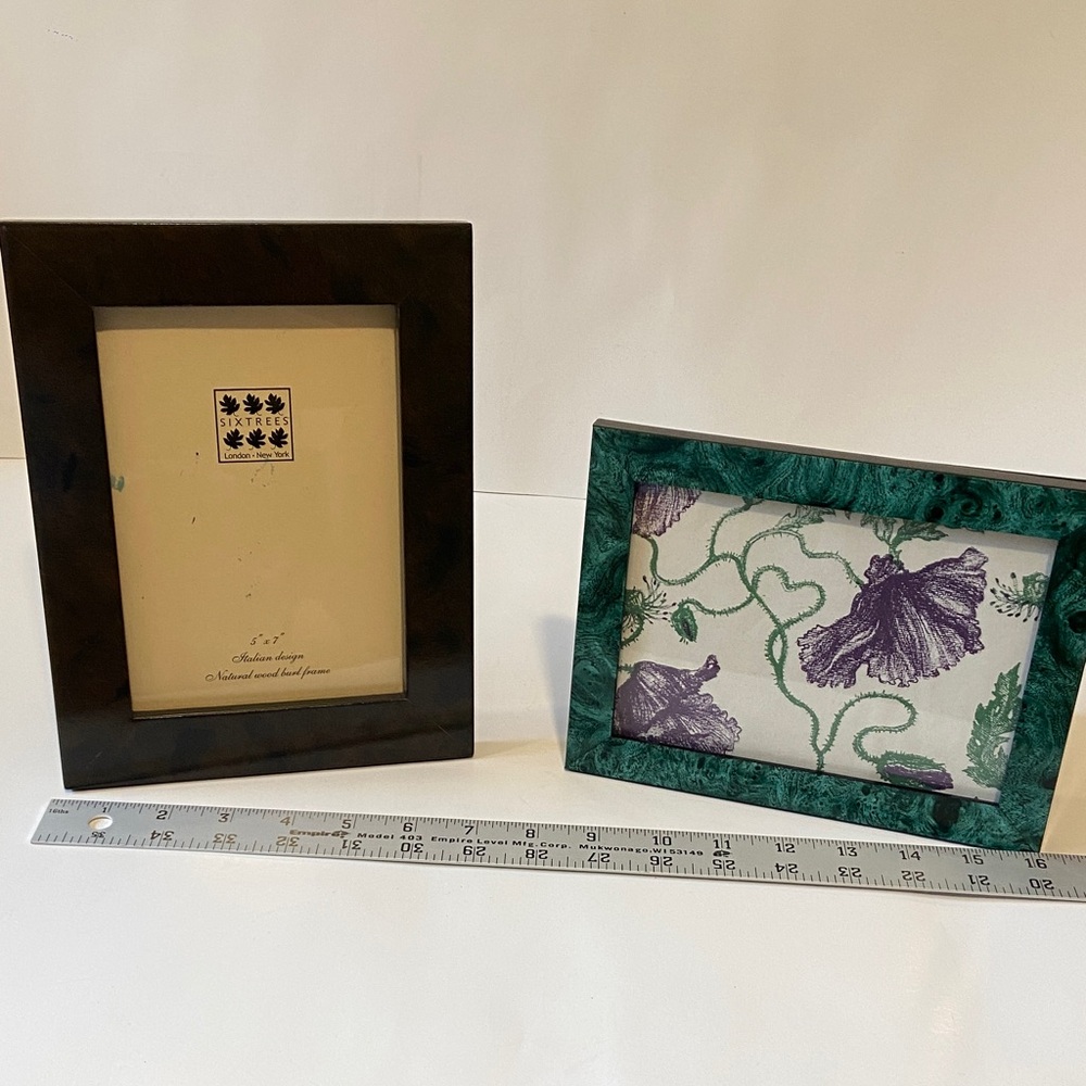 Elegant Black and Green Picture Frame Set